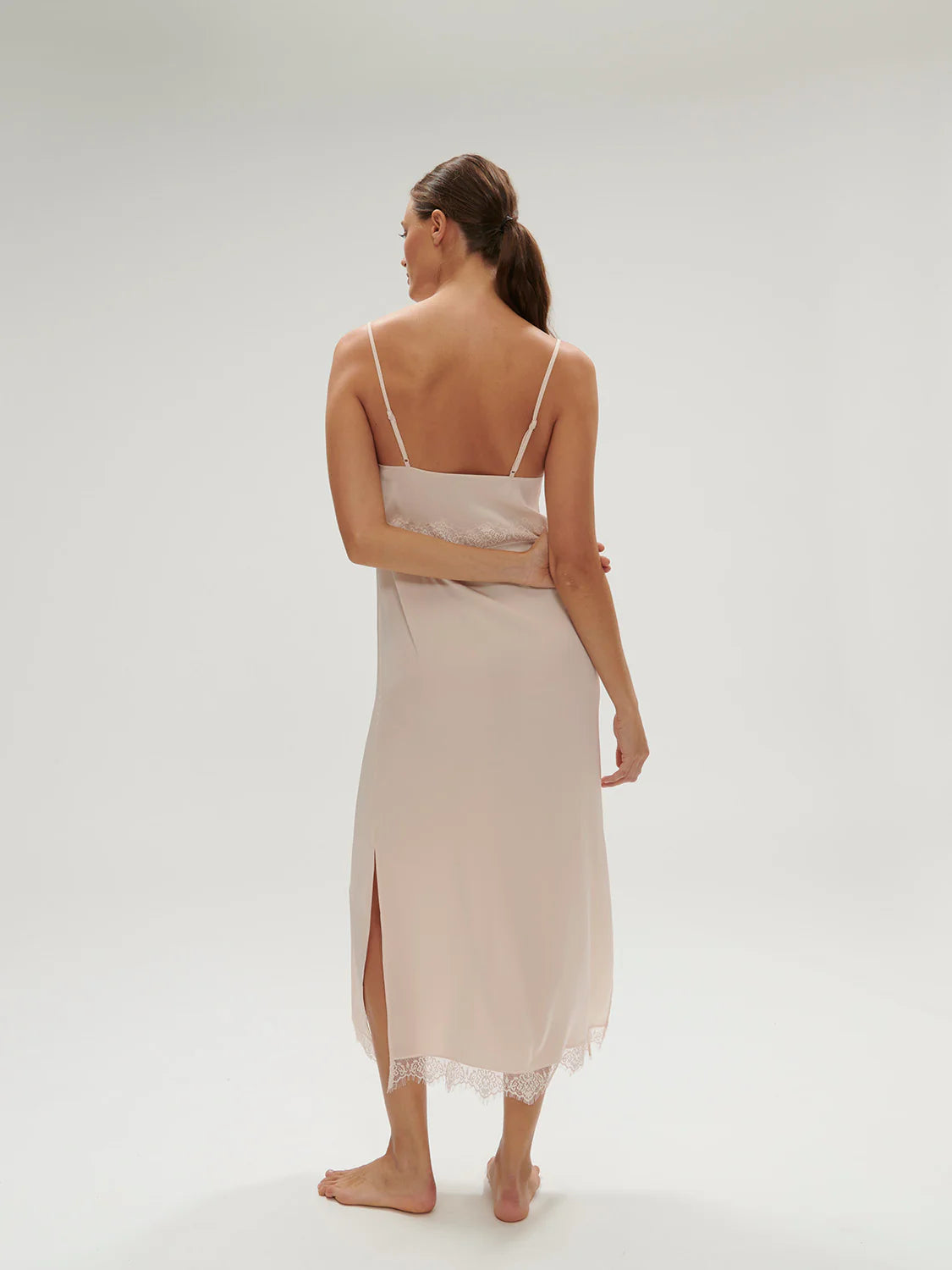SIMONE PERELE SATIN SECRETS LONG NIGHTDRESS SLEEPWEAR Simone Perele