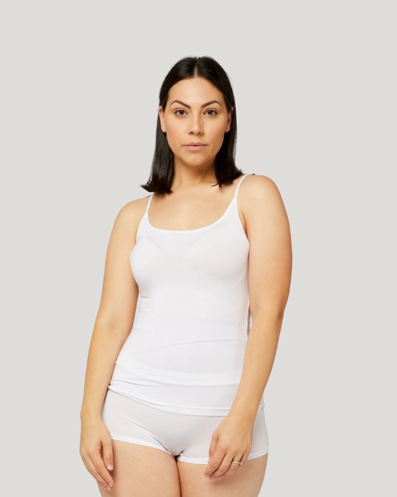 TANI SHOE STRING SINGLET BASICS Tani