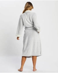 PLUSH SHERPA ROBE WITH EYEMASK SLEEPWEAR Papinelle