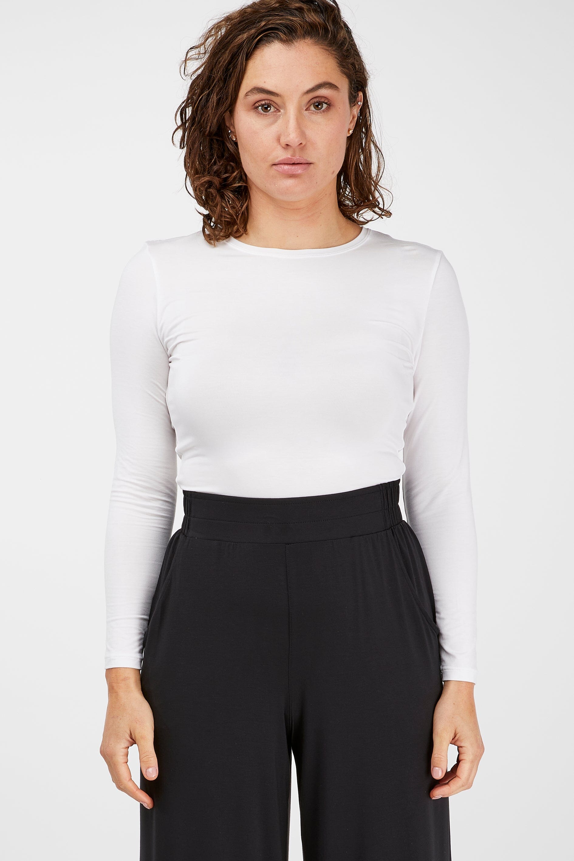 TANI HIGH NECK LONG SLEEVE BASICS Tani