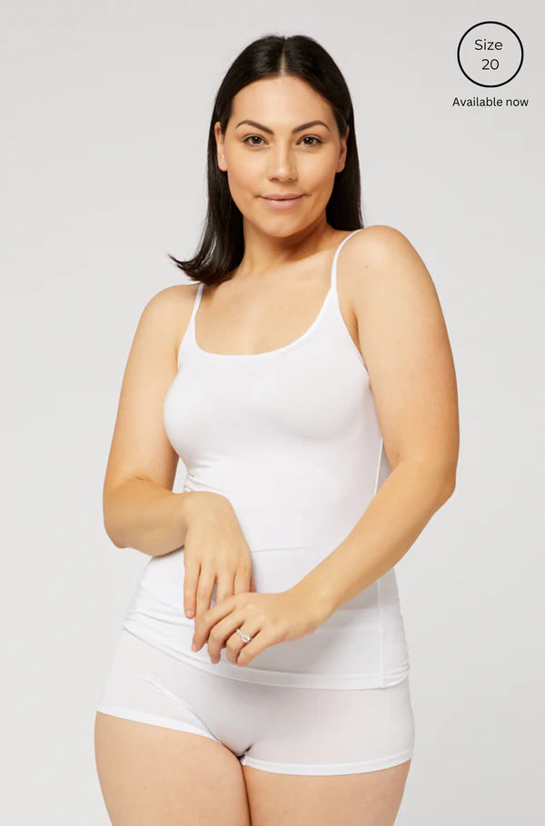 TANI SHOE STRING SINGLET BASICS Tani