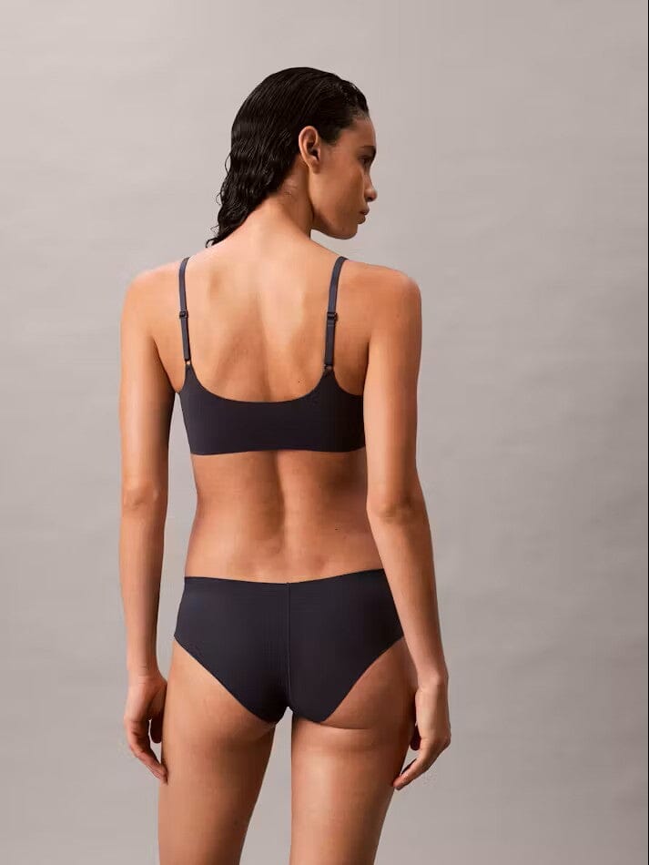 CALVIN KLEIN INVISABLES LIGHTLY LINED BRALETTE BRA'S Calvin Klein 