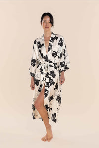 GINGERLILLY DAISY SILKY SATIN ROBE SLEEPWEAR Gingerlilly 