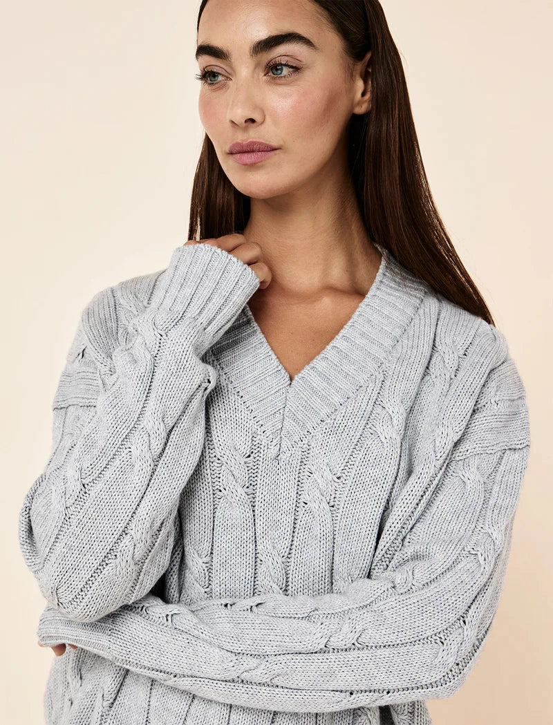 Papinelle Cotton Cashmere Cable V-Neck Jumper