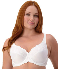 Triumph Embroidered Minimiser Bras Triumph 