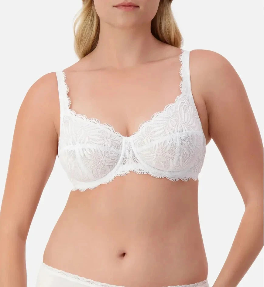 Triumph Essential Lace Balconette Bras Triumph 