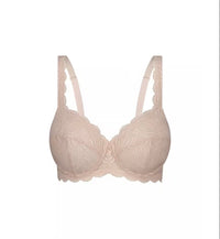 Triumph Essential Lace Balconette Bras Triumph 